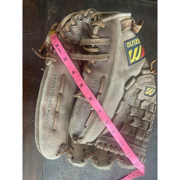 Mizuno Max Flex Professional Model Baseball Glove: RHT 12/13” - Picture 10 of 10